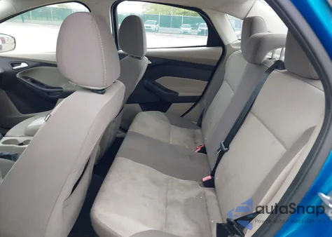 2014 Ford Focus Se z USA, uszkodzony, nr VIN 1FADP3F22EL370790